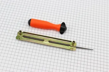 Напильник з рукояткою (пластик) + планка к-кт 4,0mm Китай (26254)