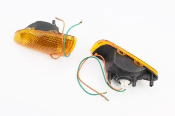 Suzuki LETS-III повороты передние в сборе к-кт 2шт Китай (11185)