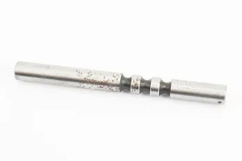 КПП - Ось вилки включения 1-й / задней передачи L=152мм (101-2) Китай (20424)