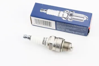 Свічка 2Т W22FSU - M14 L12 DENSO (22196)