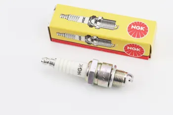 Свічка 2Т BP6HS - M14 L12 NGK (22553)