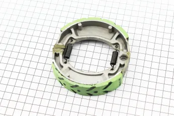 Тормозные колодки барабан Yamaha 3KJ, D=105mm (накладки с выборкой) Китай (35729)