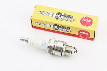 Свічка 2Т BPR7HS - M14 L11 NGK (47423)