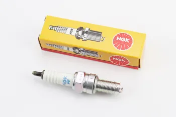 Свіча запалювання 4Т CR9E - M10 L17 (AF56, SH150) NGK (47438)