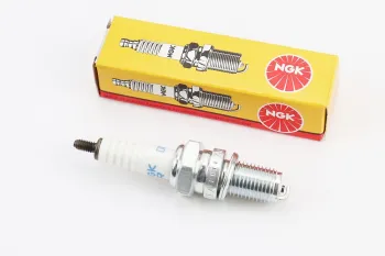 Свеча зажигания DR7EA (мото 4T CG/CB) NGK (47444)