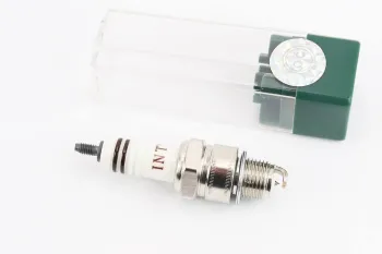 Свічка запалювання INT HIX-BP8 ірідієва (скутер 2T) (67569)