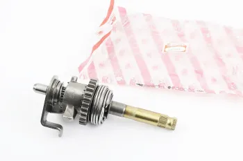 CB250 - Вал кікстартера у зборі (шестерня, пружина) ZHENGHE (80343)