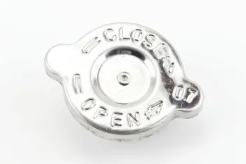 R175-180 - Кришка радіатора під горловину до D-66mm, d-клапану 45mm Китай (83482)